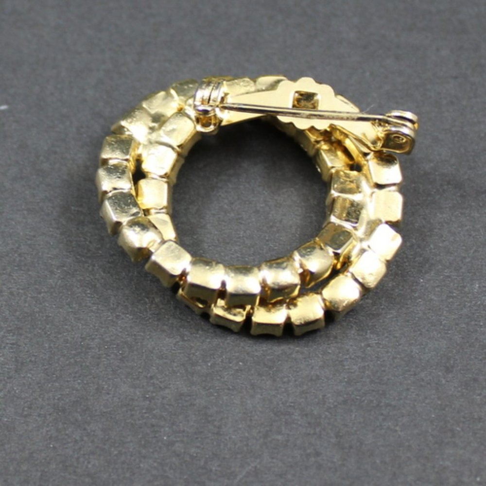 Intertwined Rhinestone Topaz Color Circle Brooch - Picture 3 of 4